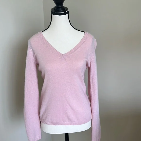 Cashmere V-neck sweater - Picture 1 of 2